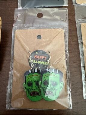 Halloween Frankenstein Face Earrings - Green -